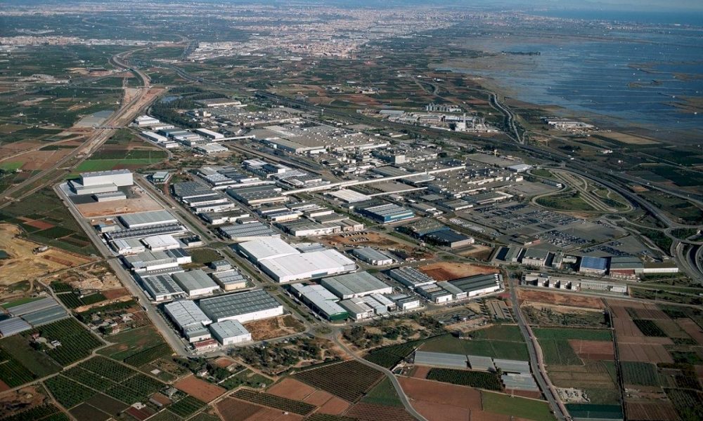 El Ivace invierte más de 143 millones de euros para mejorar 433 áreas industriales de 215 municipios